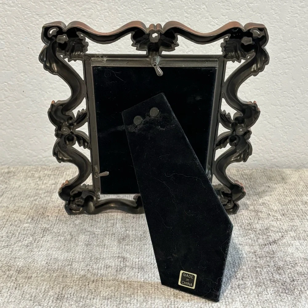Jennifer Moore Pierced Iron 4x6 Photo Frame x2